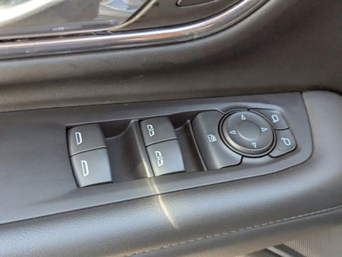 Used 2024 Chevrolet Tahoe LS image 25