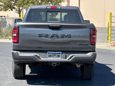 New 2026 RAM 1500 Express AWD/4WD image 4