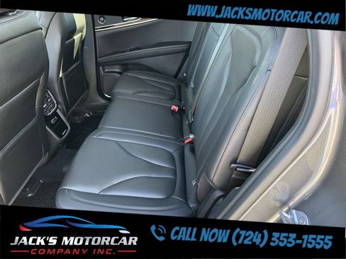 Used 2023 Lincoln Nautilus Reserve w/ Monochromatic Package image 22