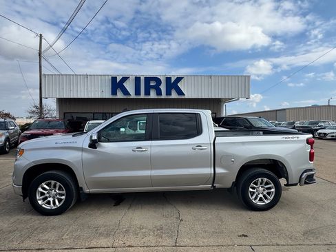 Used 2022 Chevrolet Silverado 1500 LT image 2