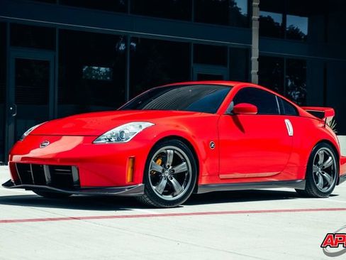 Used 2008 Nissan 350Z NISMO RWD image 36