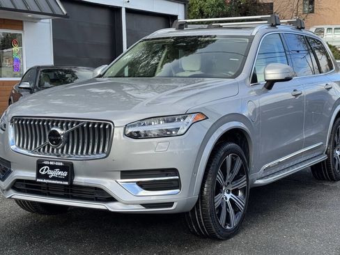 Used 2023 Volvo XC90 T8 Ultimate w/ Lounge Package image 1