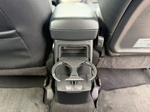 Used 2010 Toyota Matrix S FWD image 20