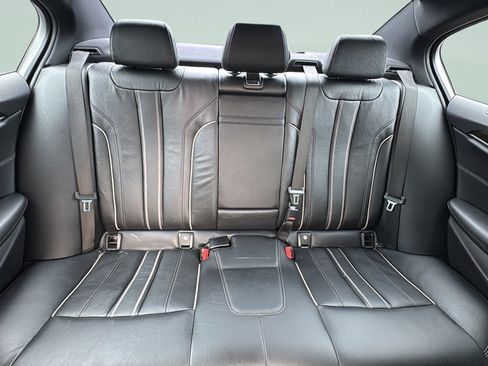 Used 2017 BMW 530i RWD image 17