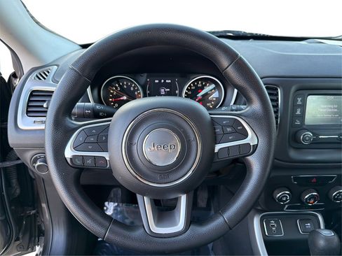 Used 2018 Jeep Compass Sport image 16