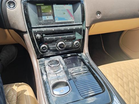Used 2016 Jaguar XJ L Portfolio RWD image 56