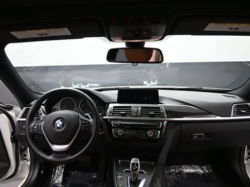 Used 2017 BMW 330i Sedan RWD image 15