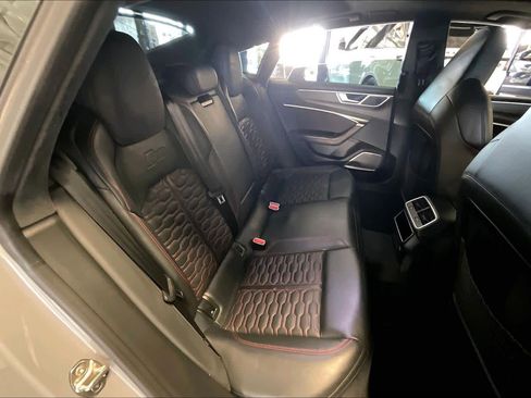 Used 2024 Audi RS 7 Performance w/ Black Optic Package image 18