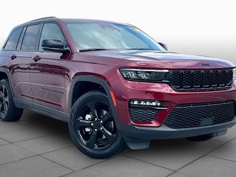 Used 2023 Jeep Grand Cherokee Limited w/ Black Appearance Package RWD image 3