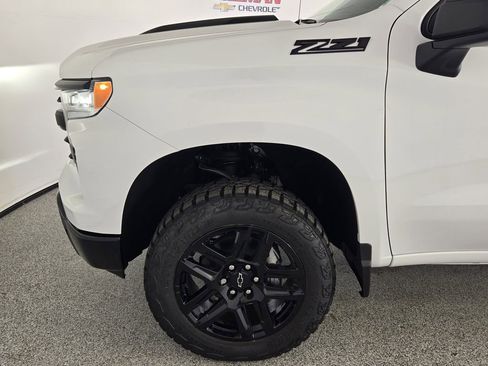 New 2026 Chevrolet Silverado 1500 LT Trail Boss w/ Convenience Package II image 8