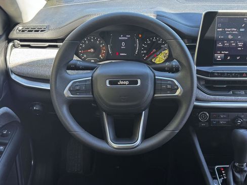 Used 2022 Jeep Compass Sport FWD image 14