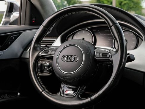 Used 2016 Audi S8 w/ Driver Assistance Package AWD/4WD image 13