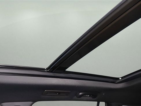 Used 2023 Cadillac XT6 Premium Luxury image 32