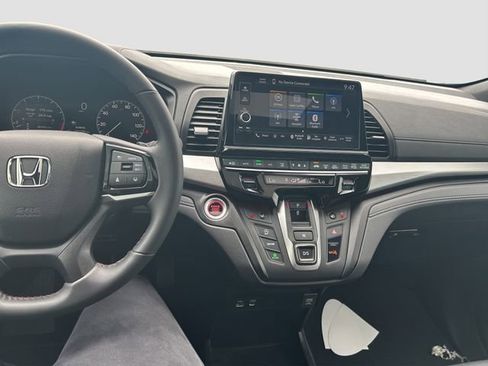 Used 2025 Honda Odyssey Sport-L image 15
