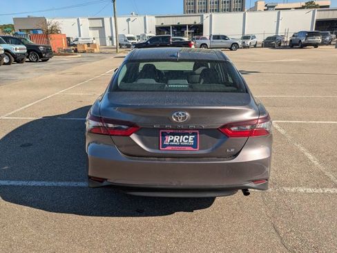 Used 2024 Toyota Camry LE w/ Convenience Package image 6