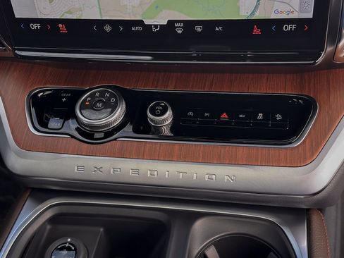 New 2025 Ford Expedition King Ranch image 35