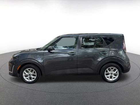 Used 2025 Kia Soul LX w/ LX Technology Package image 9