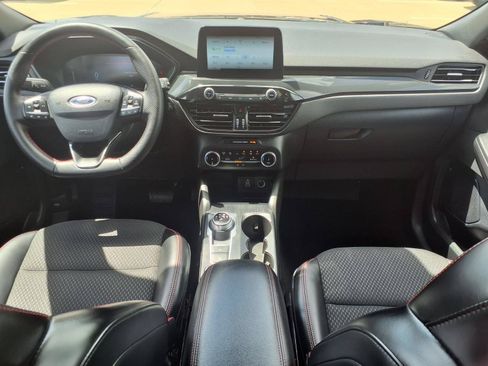 Used 2025 Ford Escape ST-Line FWD image 9