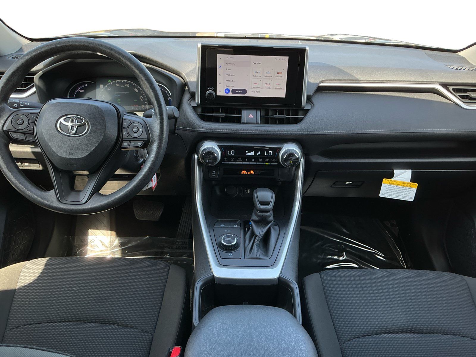 Used 2025 Toyota RAV4 LE AWD/4WD image 10