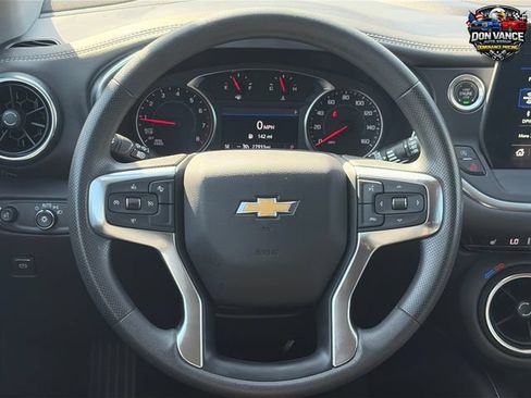 Used 2025 Chevrolet Blazer LT AWD/4WD image 14