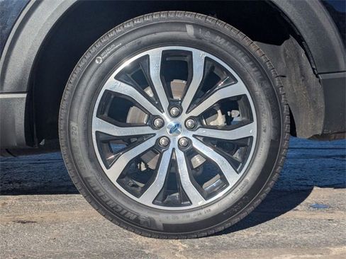 Used 2025 Ford Explorer ST-Line image 12