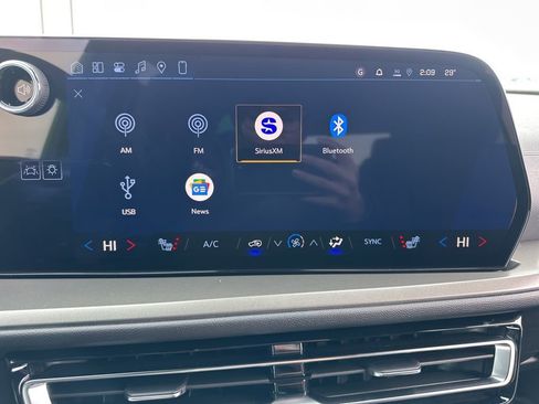 New 2026 Chevrolet Traverse LT w/ Enhanced Driving Package image 47