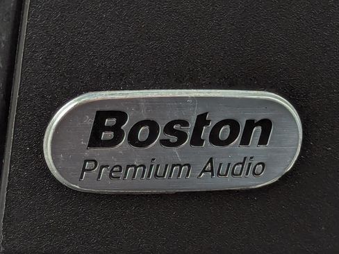 Used 2013 Chrysler 200 Limited FWD image 24