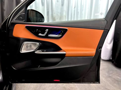 Used 2023 Mercedes-Benz C 300 4MATIC Sedan image 37