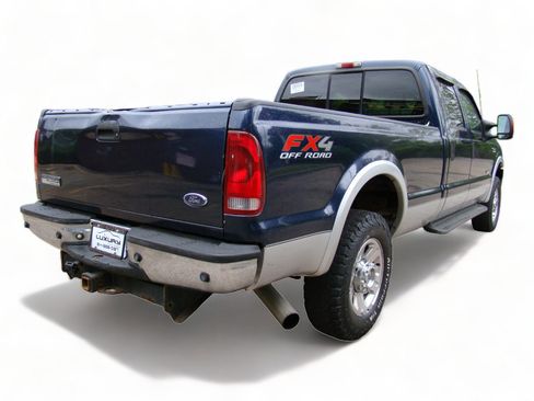 Used 2005 Ford F250 Lariat image 11