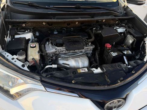 Used 2017 Toyota RAV4 XLE FWD image 40