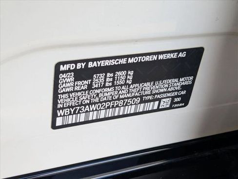 Used 2023 BMW i4 eDrive40 w/ M Sport Package image 25