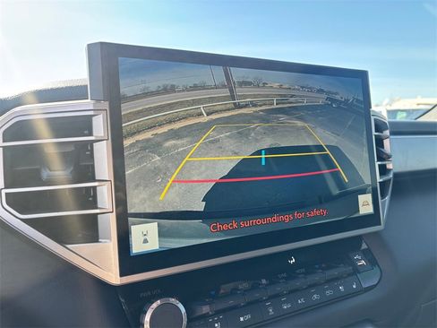 Used 2025 Toyota Tundra Limited image 22