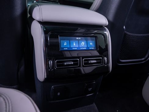 Used 2026 Lincoln Aviator AWD w/ Jet Appearance Package image 19