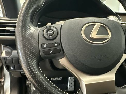 Used 2016 Lexus IS 350 RWD image 21