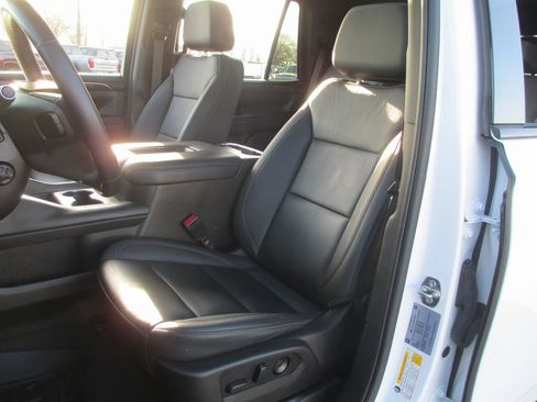 Certified 2022 Chevrolet Tahoe Z71 w/ Luxury Package image 19