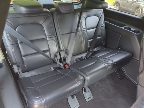 Used 2023 Lincoln Navigator Reserve AWD/4WD image 30