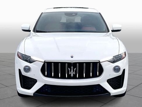 Used 2021 Maserati Levante image 4