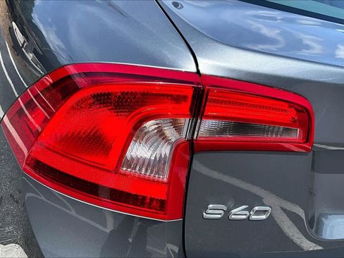 Used 2017 Volvo S60 T5 Inscription FWD image 29