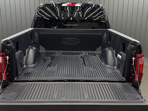 Used 2025 Ford F150 Lariat AWD/4WD image 17