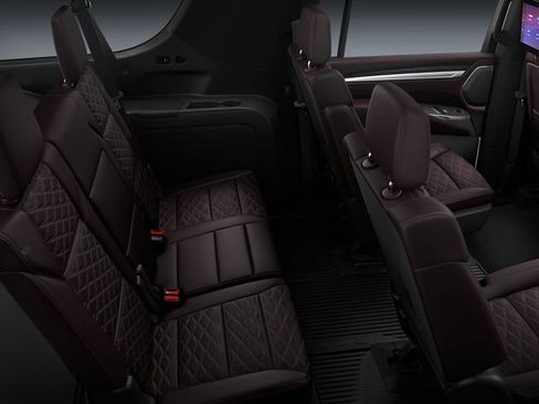 New 2026 Cadillac Escalade ESV Luxury w/ LPO, Radiant Package AWD/4WD image 45