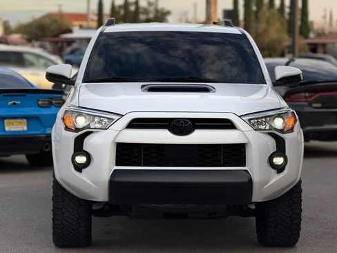 Used 2022 Toyota 4Runner TRD Off-Road image 4