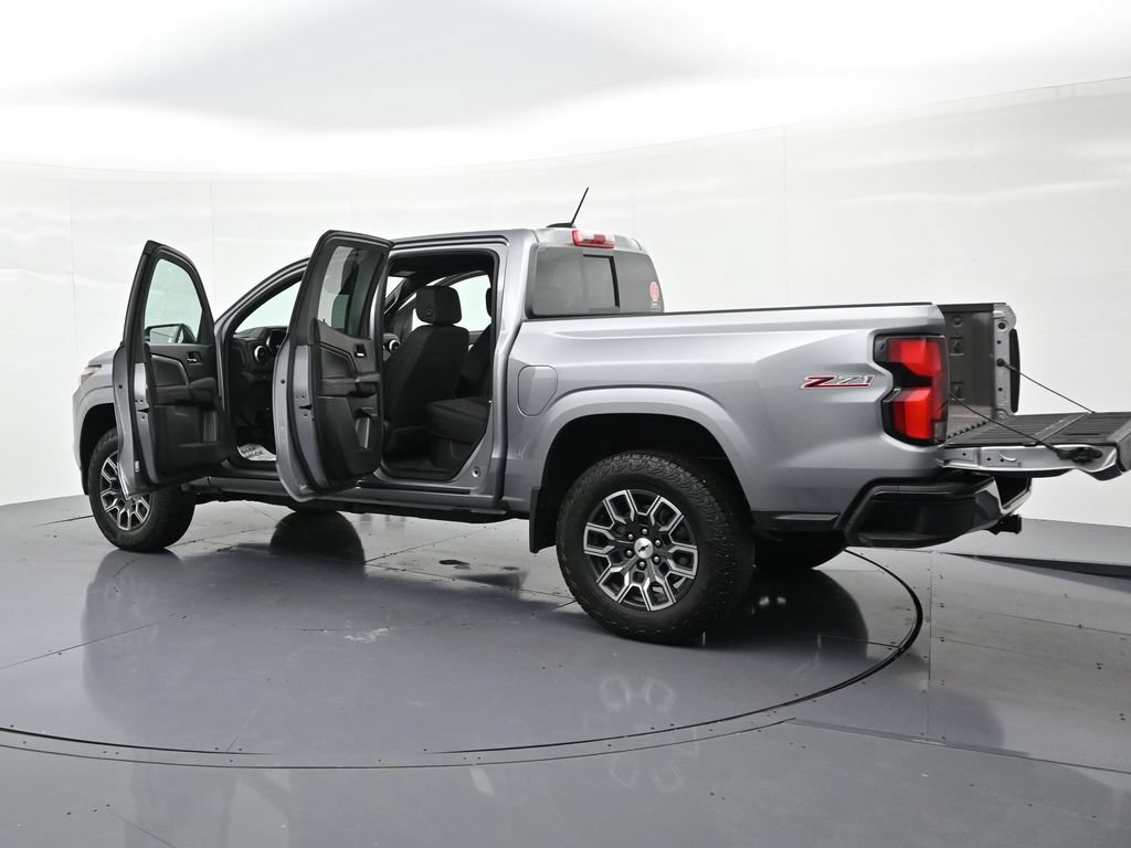 Used 2023 Chevrolet Colorado Z71 w/ Z71 Convenience Package 2 AWD/4WD image 29