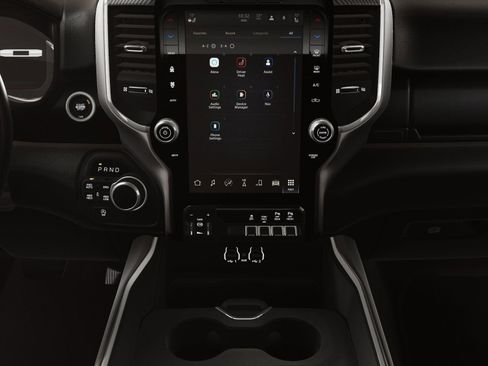 New 2026 RAM 1500 4x4 Crew Cab image 34