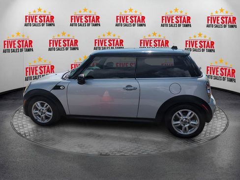 Used 2013 MINI Cooper Hardtop image 4