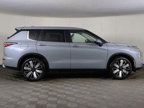 New 2026 Mitsubishi Outlander SE FWD image 19