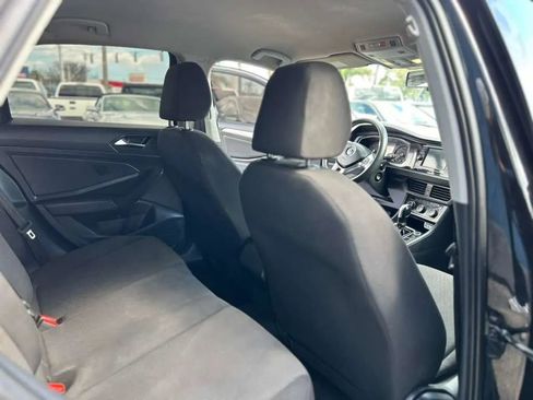 Used 2021 Volkswagen Jetta SE FWD image 21