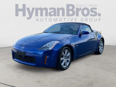 Used 2005 Nissan 350Z Touring RWD image 7