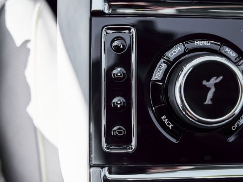 Used 2024 Rolls-Royce Cullinan image 86