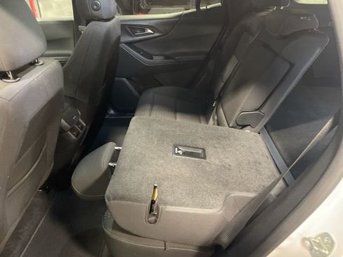 Used 2025 Chevrolet Equinox LT image 31