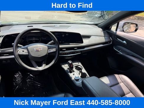 Used 2025 Cadillac XT4 Premium Luxury AWD/4WD image 12